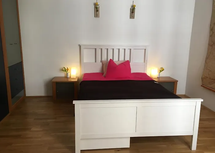 Gemütliche Ruhige Altbauwohnung Nähe Hauptbahnhof Und *
